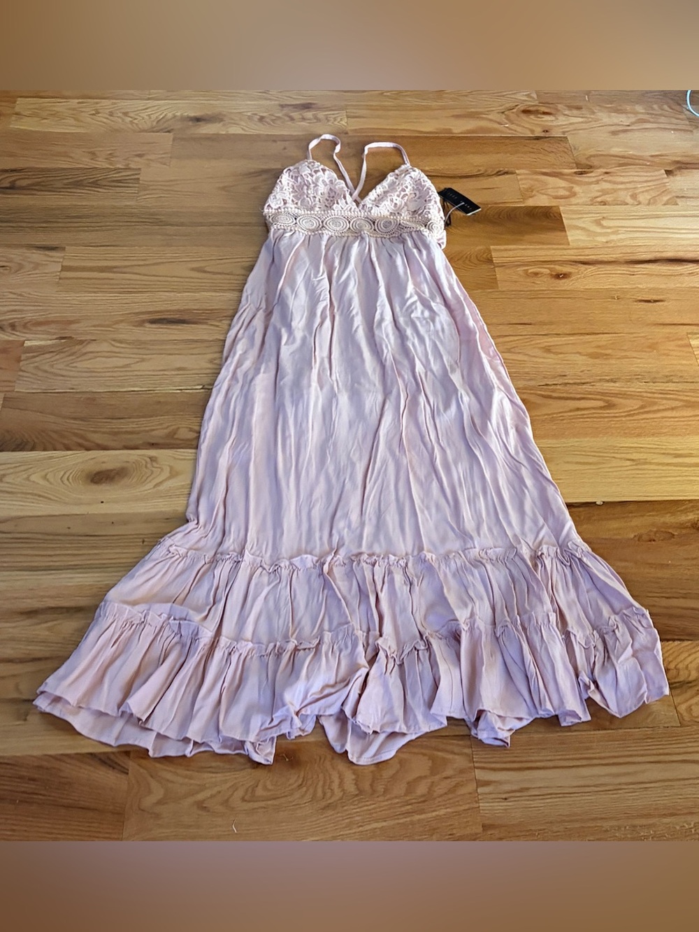 Cold touch material Lace-Trim Pink Maxi Dress with Ruffle Hem very nice